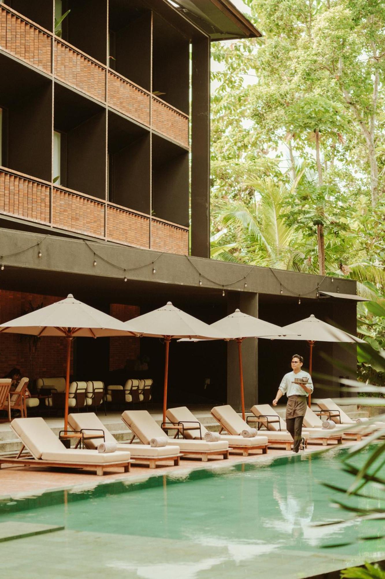 Hotel Titik Dua 4*