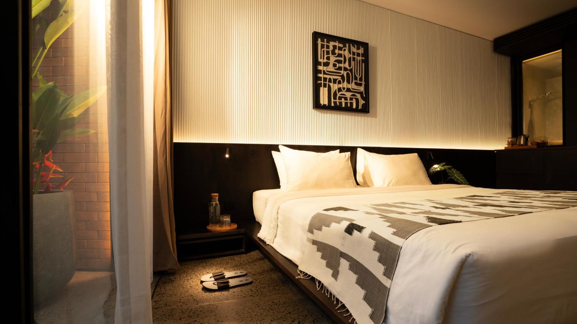 Titik Dua Hotel