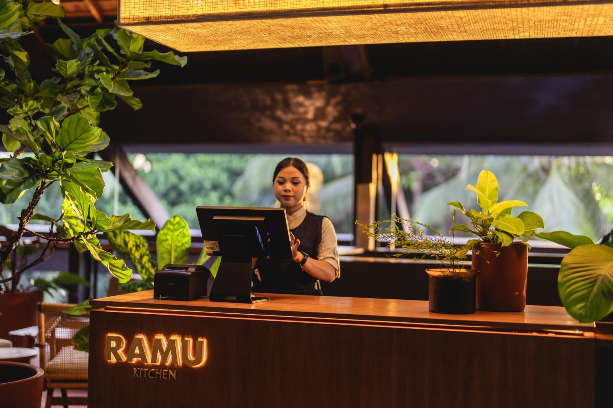 Hotel Titik Dua 4*